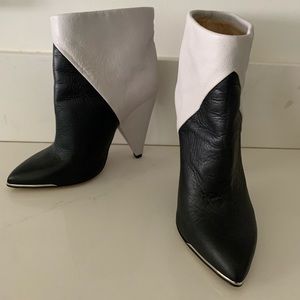 Iro booties leather 38, will fit a 37 1/2 or 38
